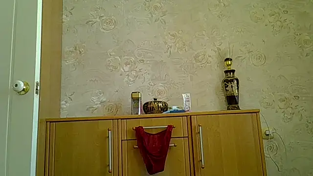 CurvyWild Lady30 online show from 06-03-26, 11:44
