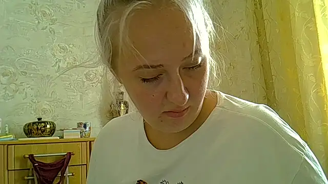 Snapshot of CurvyWild_Lady30 chatting on 06-29-26, 10:59 CurvyWild Lady30 online show from 06-29-26, 10:59