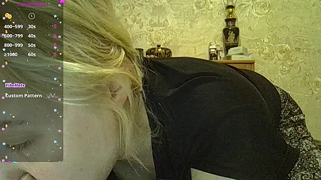 Snapshot of CurvyWild_Lady30 chatting on 02-22-26, 09:38 CurvyWild Lady30 online show from 02-22-26, 09:38