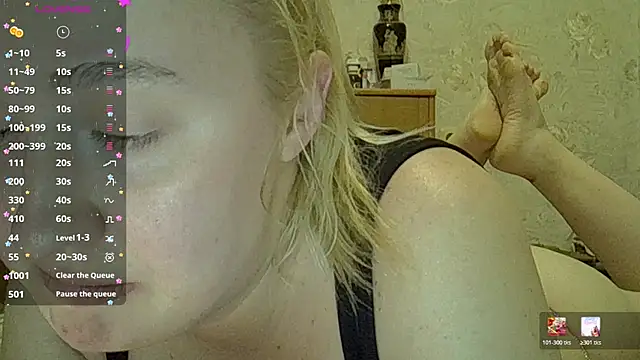 Snapshot of CurvyWild_Lady30 chatting on 02-21-26, 09:50 CurvyWild Lady30 online show from 02-21-26, 09:50