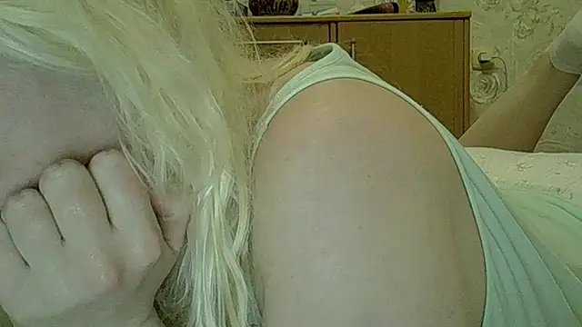 CurvyWild Lady30 online show from 05-08-26, 10:35