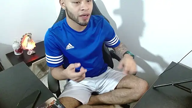 Xanderstone00 online show from 02-10-26, 04:17