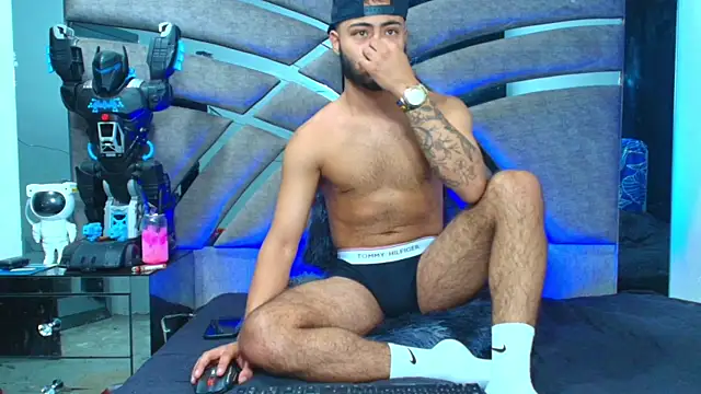 Xanderstone00 online show from 06-26-26, 07:14