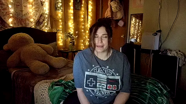 VelvetBrunetteXo online show from 03-18-26, 05:14