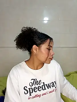 BrianaSweetxxx online show from 02-14-26, 04:34