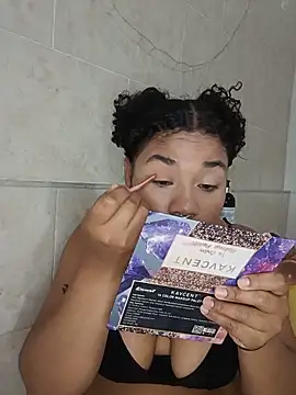 BrianaSweetxxx online show from 05-28-26, 03:47