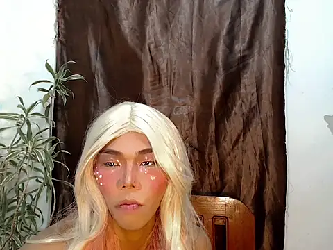 Snapshot of shopiaxox1 chatting on 02-23-26, 07:31 shopiaxox1 online show from 02-23-26, 07:31