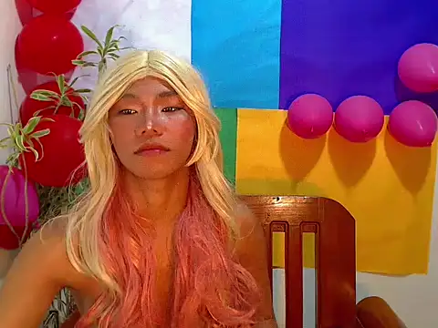 Snapshot of shopiaxox1 chatting on 02-19-26, 04:31 shopiaxox1 online show from 02-19-26, 04:31