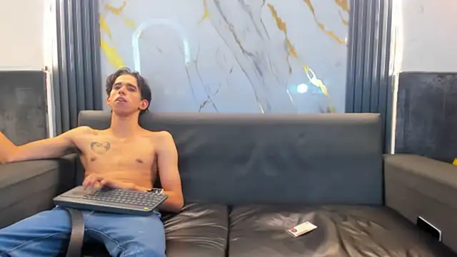 Isaak 26 online show from 03-18-26, 11:48