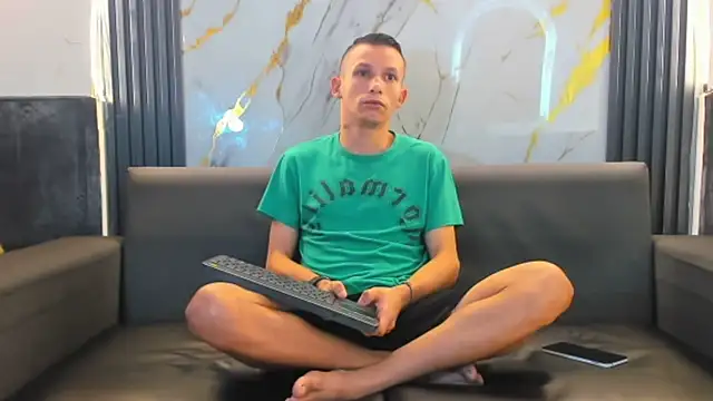 Isaak 26 online show from 03-19-26, 01:00