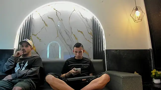 Isaak 26 online show from 03-12-26, 12:20