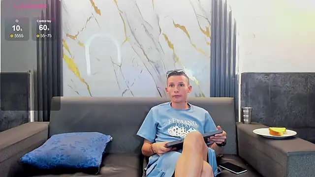 Isaak 26 online show from 03-26-26, 02:43