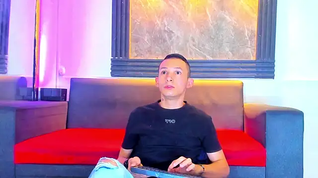 Isaak 26 online show from 04-11-26, 11:47