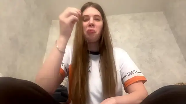 Lunexia Kysstoria online show from 02-10-26, 01:43