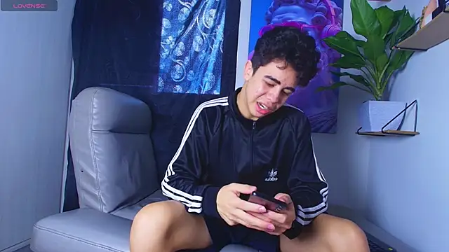 Gael moon  online show from 02-26-26, 08:20