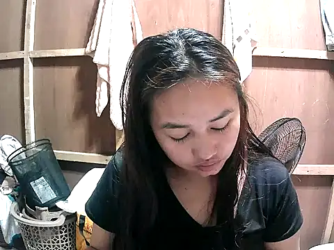 Snapshot of Cloudette_17 chatting on 03-03-26, 10:33 Cloudette 17 online show from 03-03-26, 10:33