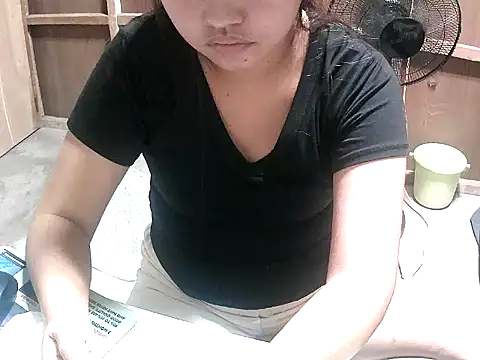 Snapshot of Cloudette_17 chatting on 02-22-26, 08:28 Cloudette 17 online show from 02-22-26, 08:28