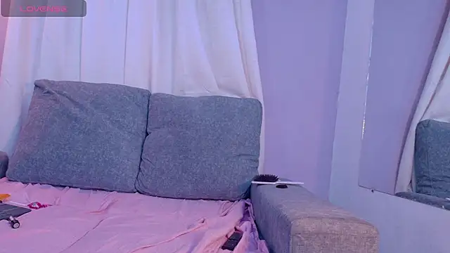 Snapshot of SuzyFox_ chatting on 02-27-26, 08:19 SuzyFox online show from 02-27-26, 08:19