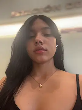 jadelaurent online show from 03-25-26, 04:06