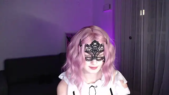 Snapshot of LunaXcherry chatting on 02-25-26, 05:24 LunaXcherry online show from 02-25-26, 05:24