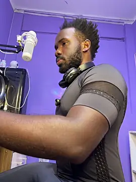 Snapshot of Ebanhot chatting on 02-13-26, 03:39 Ebanhot online show from 02-13-26, 03:39