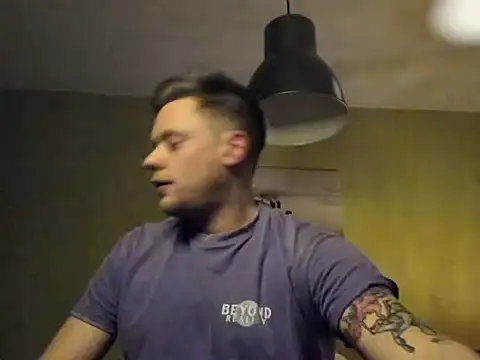 maya tom2002 online show from 02-22-26, 02:36