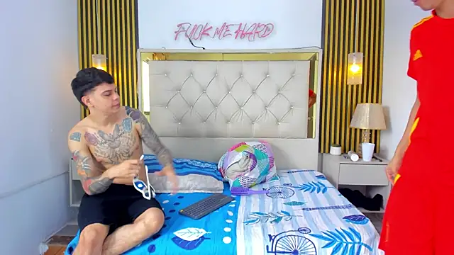 Adventurous Boys online show from 04-10-26, 06:15