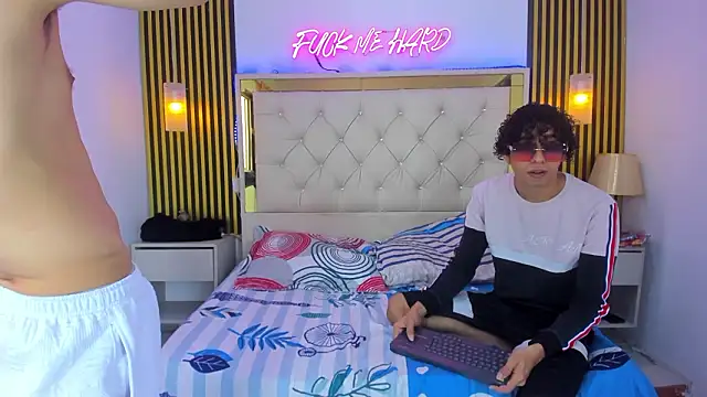 Adventurous Boys online show from 03-15-26, 06:04