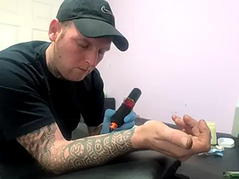 dave32000 online show from 02-19-26, 09:23