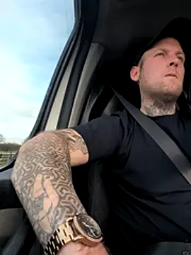 dave32000 online show from 02-25-26, 01:44