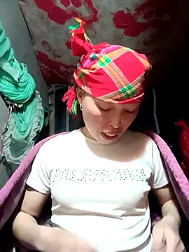 Snapshot of NAINKUTE chatting on 02-13-26, 09:09 NAINKUTE online show from 02-13-26, 09:09