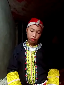 Snapshot of NAINKUTE chatting on 02-21-26, 02:57 NAINKUTE online show from 02-21-26, 02:57