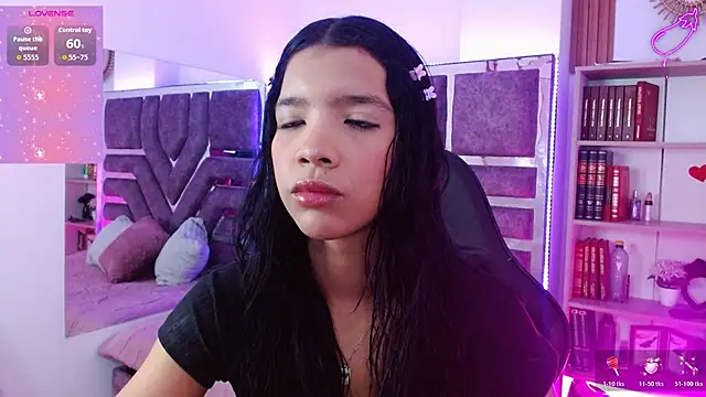 Snapshot of Taylor_scottt chatting on 02-17-26, 07:33 Taylor scottt online show from 02-17-26, 07:33