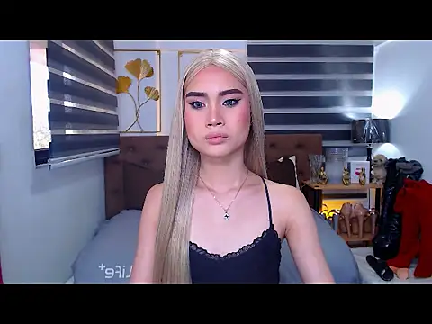 JuicyCockThea online show from 04-13-26, 01:31