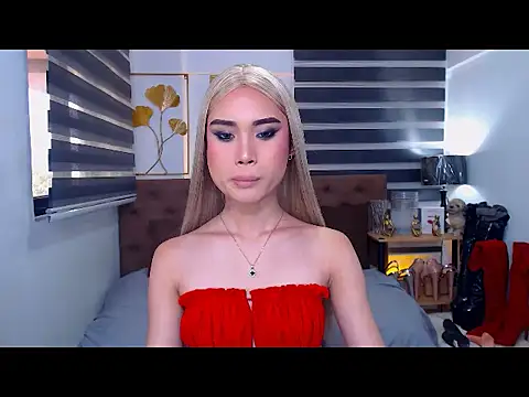 JuicyCockThea online show from 04-11-26, 12:29