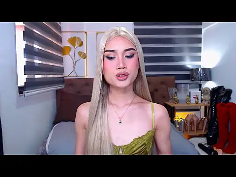 JuicyCockThea online show from 05-01-26, 03:33