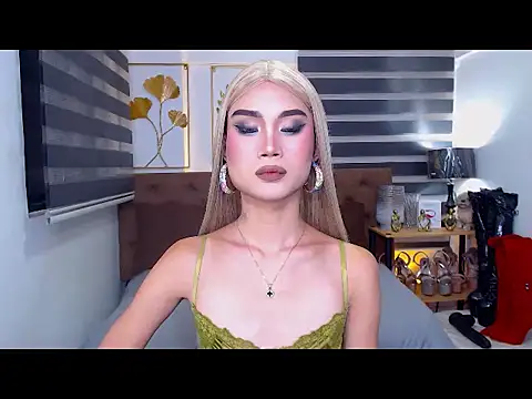 JuicyCockThea online show from 06-16-26, 10:59