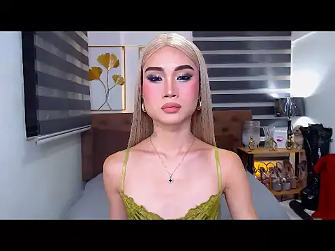 JuicyCockThea online show from 06-25-26, 12:43