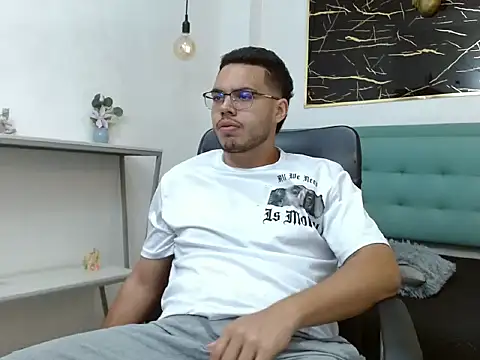 Trevor Ash online show from 02-13-26, 03:28