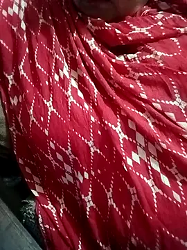 Snapshot of Simran_008 chatting on 05-10-26, 04:20 Simran 008 online show from 05-10-26, 04:20