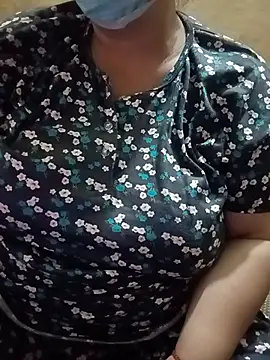 Snapshot of Simran_008 chatting on 05-17-26, 03:23 Simran 008 online show from 05-17-26, 03:23