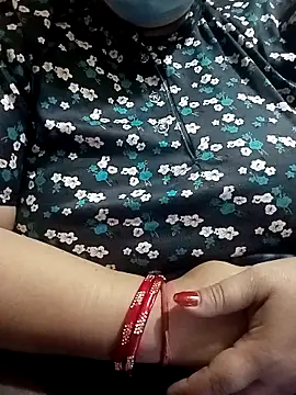 Snapshot of Simran_008 chatting on 05-06-26, 10:36 Simran 008 online show from 05-06-26, 10:36