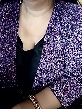 Snapshot of Simran_008 chatting on 03-02-26, 05:08 Simran 008 online show from 03-02-26, 05:08