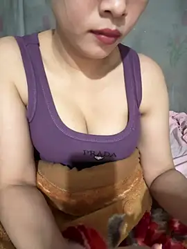 Snapshot of AYW-217 chatting on 02-13-26, 03:23 AYW-217 online show from 02-13-26, 03:23