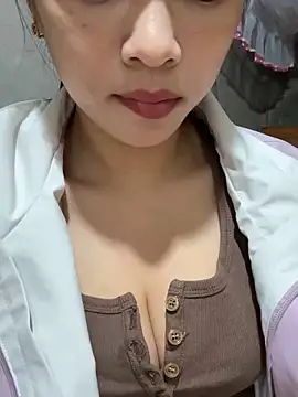 Snapshot of AYW-217 chatting on 02-15-26, 06:36 AYW-217 online show from 02-15-26, 06:36