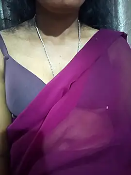 Snapshot of manu_sexy_ chatting on 02-17-26, 11:35 manu sexy online show from 02-17-26, 11:35