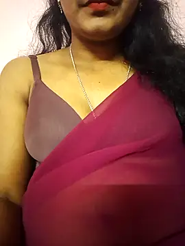 Snapshot of manu_sexy_ chatting on 02-21-26, 06:21 manu sexy online show from 02-21-26, 06:21