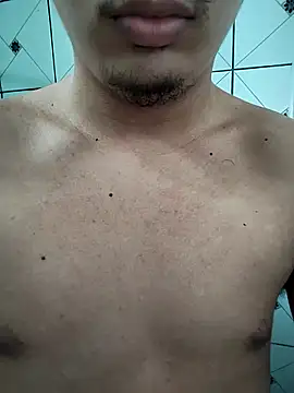 Snapshot of Rodri1k chatting on 02-12-26, 04:18 Rodri1k online show from 02-12-26, 04:18