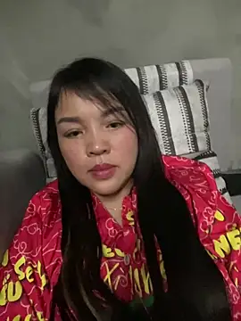 Strawberry-wet online show from 02-21-26, 12:34