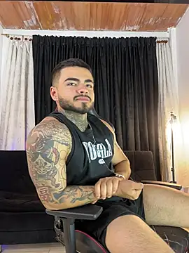 Benjii Carter1 online show from 03-12-26, 03:12